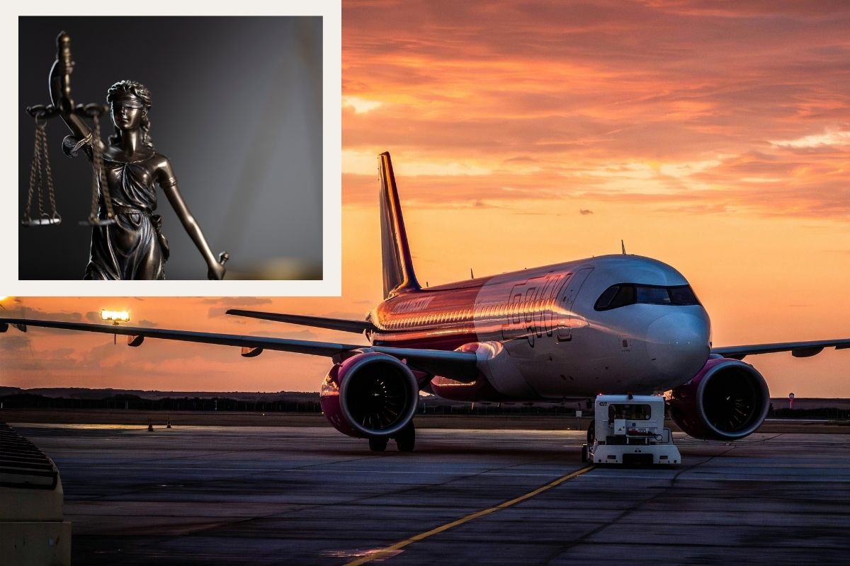 Putnički avion i simbol pravde kao prikaz regulatornog okvira zaštite putnika